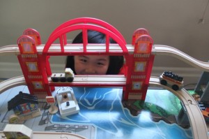 metropolis train table set