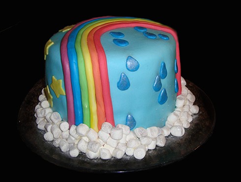The Finished Rainbow and Stars Cake