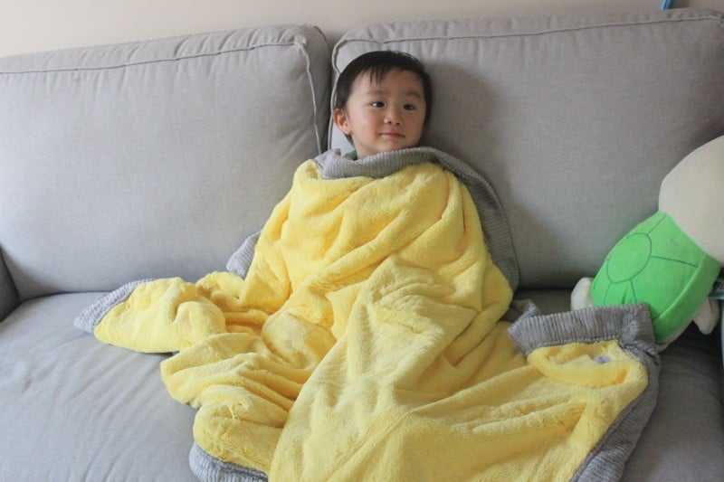 Saranoni Toddler to Teen Lush Blanket {Review}