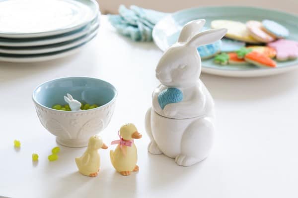 salt and pepper ceramic shaker set