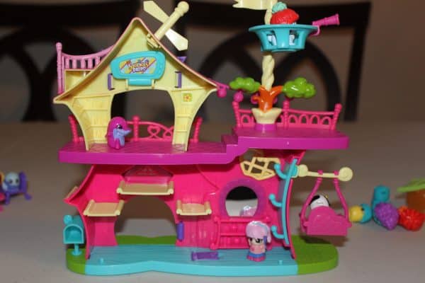 squinkieville clubhouse