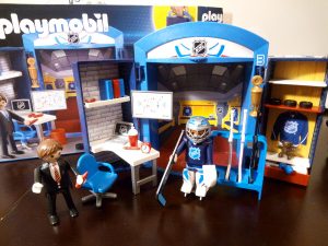 Playmobil NHL® Locker Room Play Box {2017 Holiday Gift Guide}